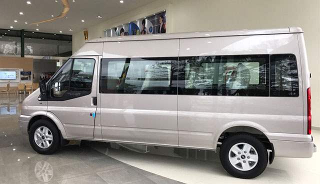 Dòng xe 16 chỗ Ford Transit