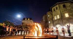 Từ Đà Nẵng đi Bà Nà bao nhiêu km? Lửa trại Bà Nà Hill