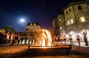 Từ Đà Nẵng đi Bà Nà bao nhiêu km? Lửa trại Bà Nà Hill