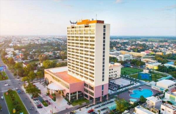 XE LIMOUSINE CAO CẤP PHỤC VỤ HÀNH KHÁCH ĐI CHU LAI VÀ ĐÀ NẴNG HÀNG NGÀY